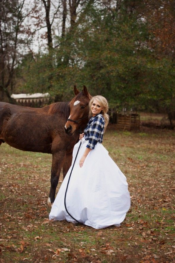 country-bride-and-horse