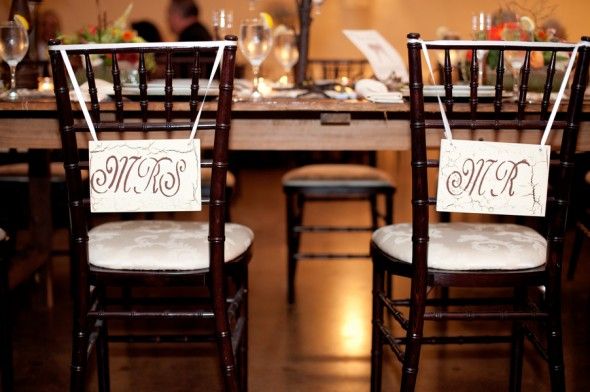 mr-mrs-wedding-chair-signs