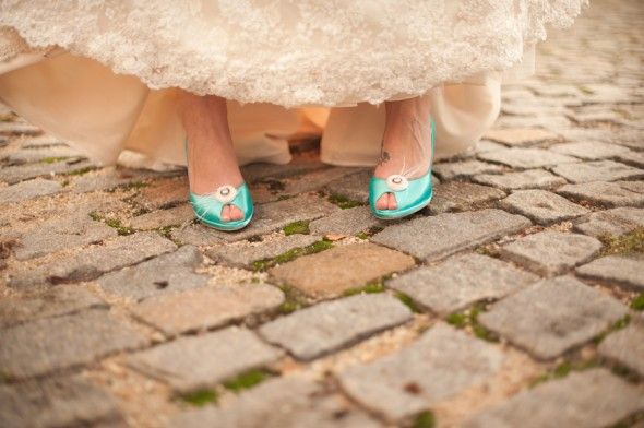 tourquoise-wedding-high-heels