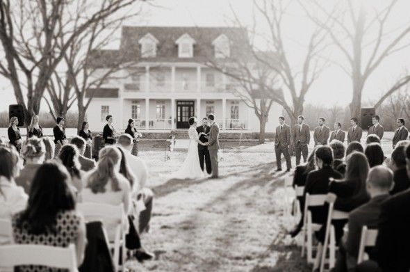 vintage-style-wedding-at-home