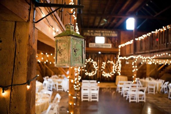rustic-chic-massachusetts-barn-wedding