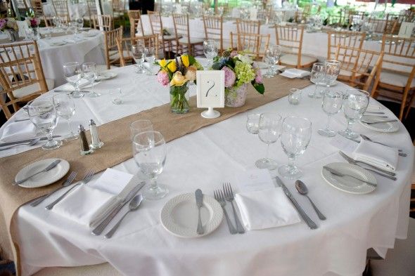 rustic-wedding-table-scape