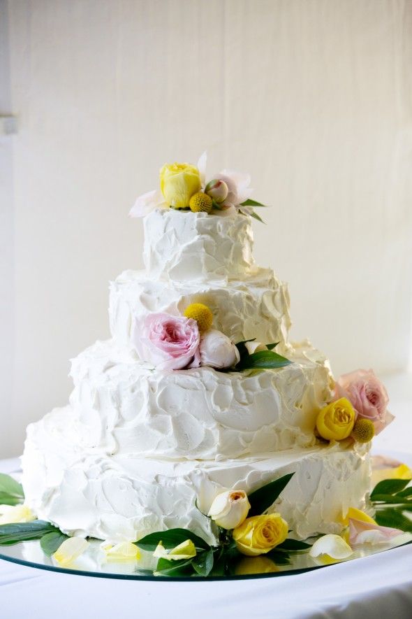 white-rustic-wedding-cake