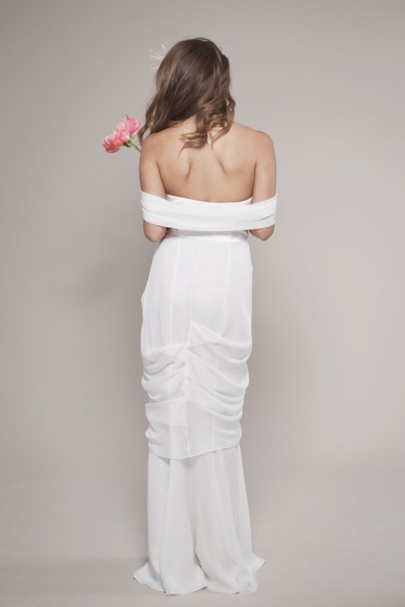 rustic-romantic-wedding-gown