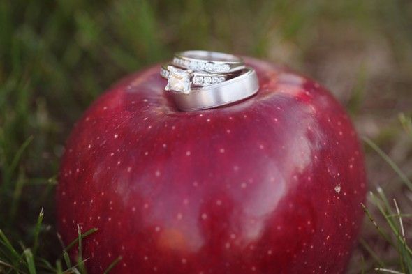 apple-wedding-theme