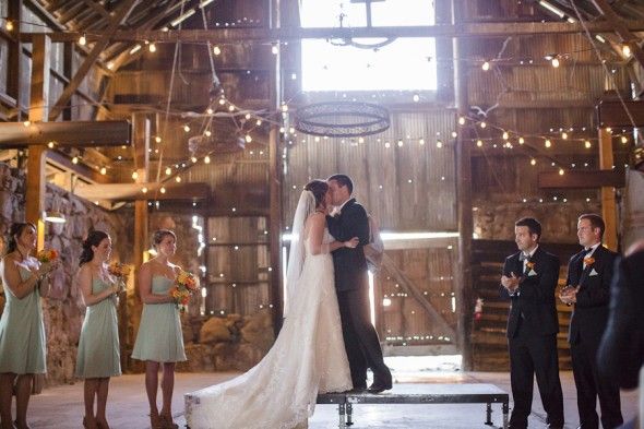 california-barn-style-wedding
