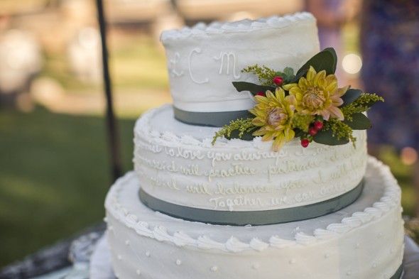 white-wedding-cake