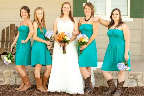 bridesmaids-in-cowboy-boots
