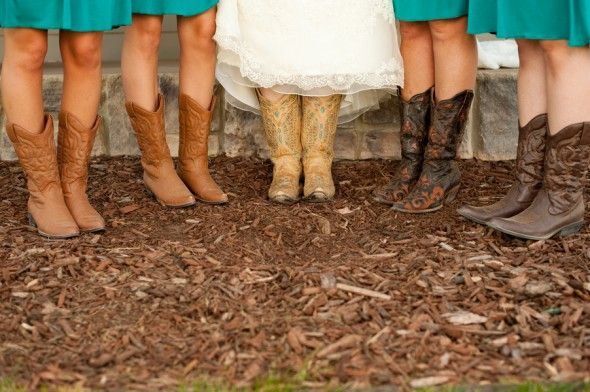 bride-wearing-cowboy-boots