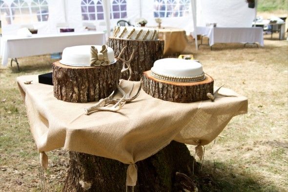 wood-wedding-cake-plates