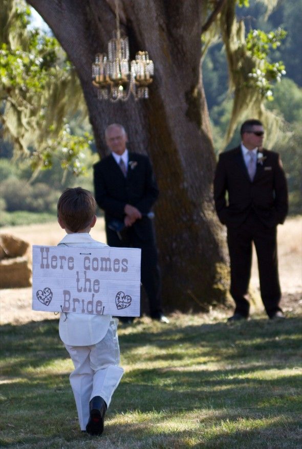 here-comes-the-bride-sign