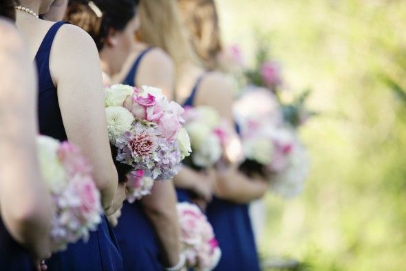 pink-bridesmaids-bouquet