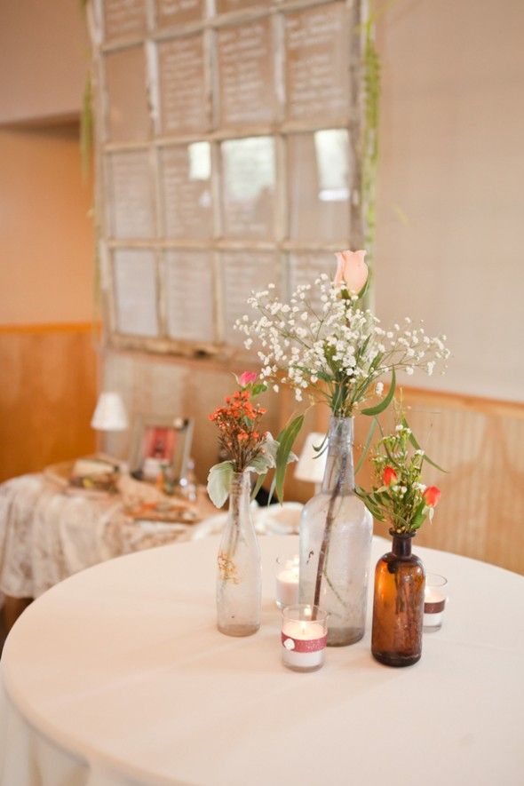 vintage-wedding-table-flowers