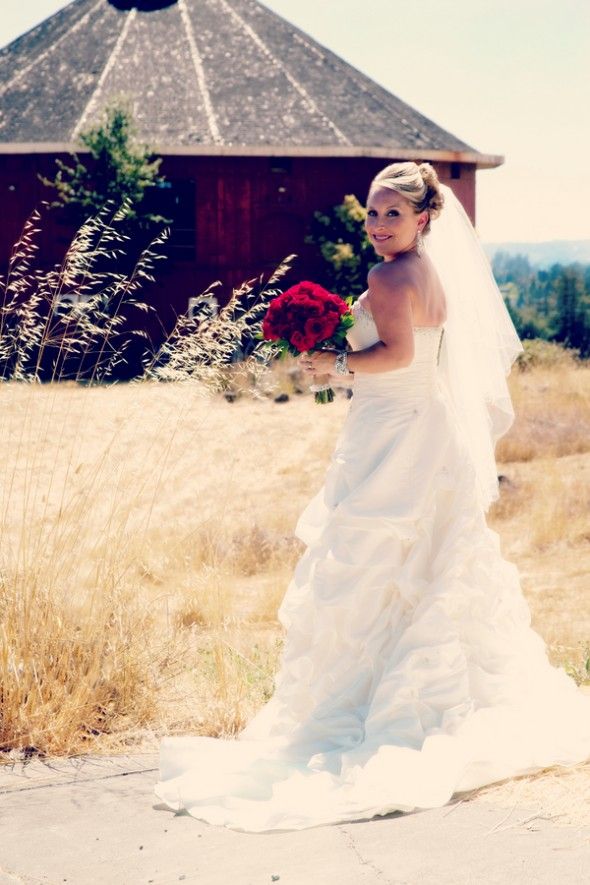 Country Bride With Roses