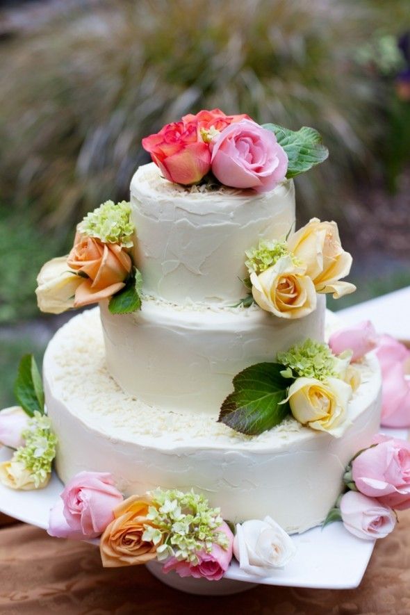 Elegant Country Wedding Cake