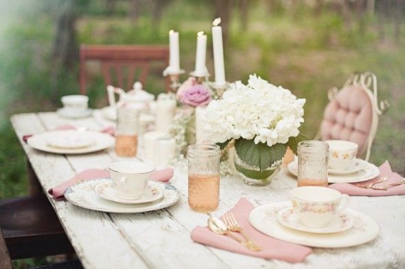 Romantic Vintage Wedding Table