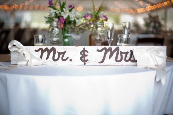 Rustic Mr & Mrs Sign