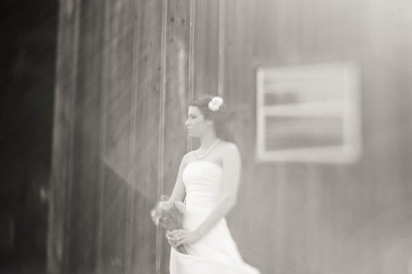 A country chic bride from her shoot