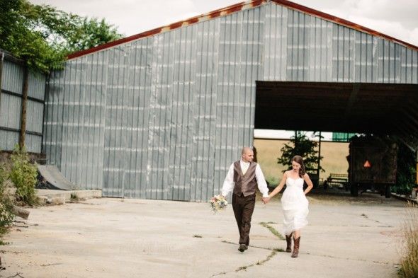 Country Wedding With Barn