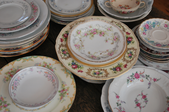 Where to rent vintage china for a wedding