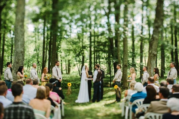 Tons of ideas for a wedding in the woods