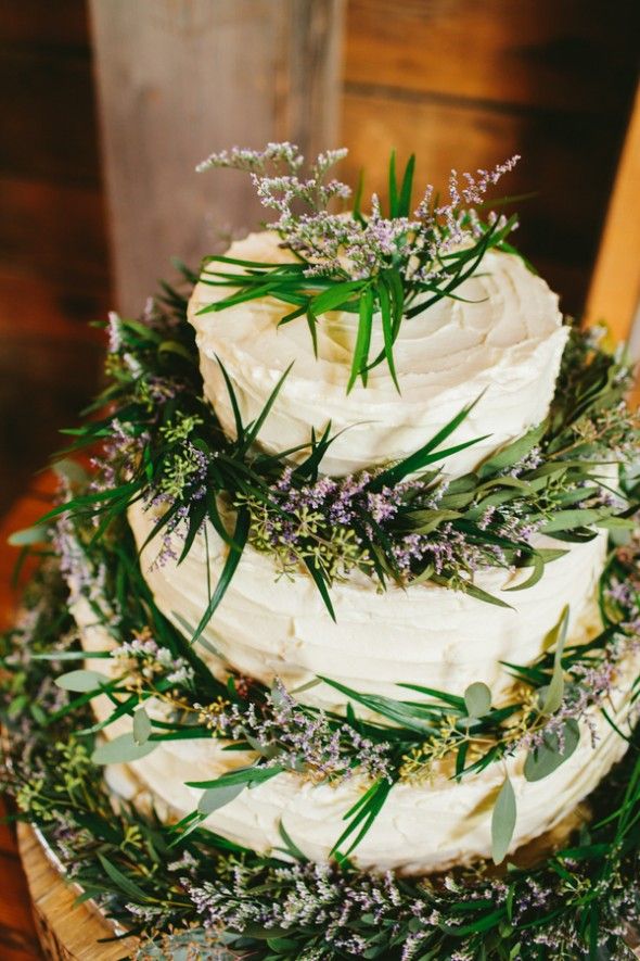 Elegant Rustic Wedding Cake