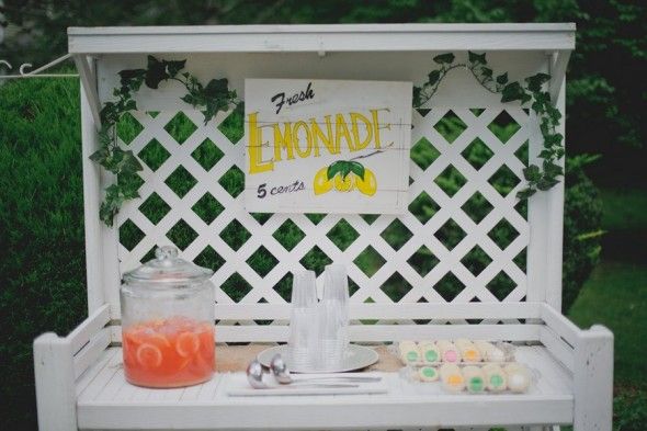 Lemonade Stand At Wedding