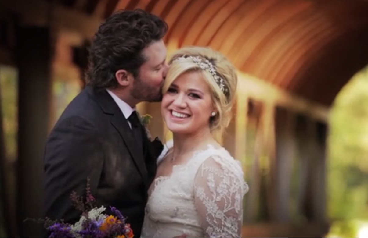 5 things we loved about kelly clarkson wedding - rustic