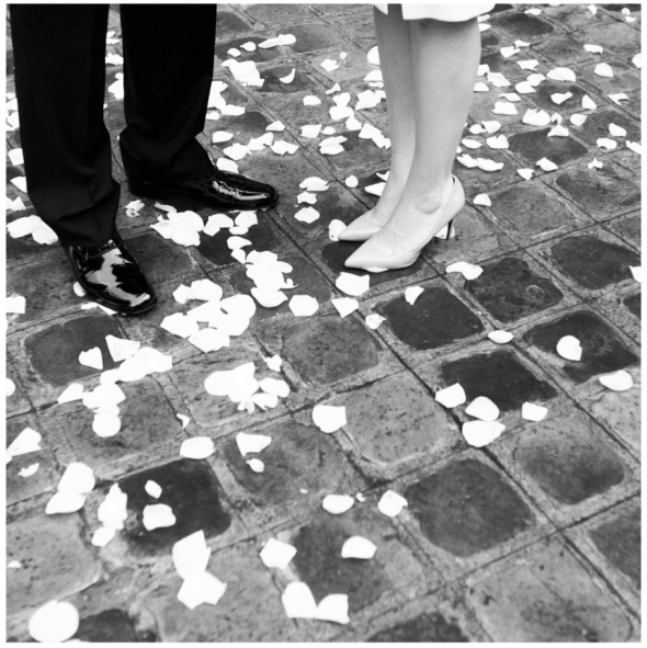 Paris Wedding Inspiration : White Rose Petal Toss 
