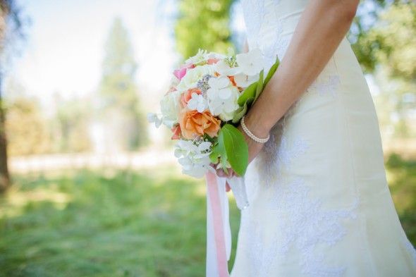 Simple Rustic Wedding Bouquet