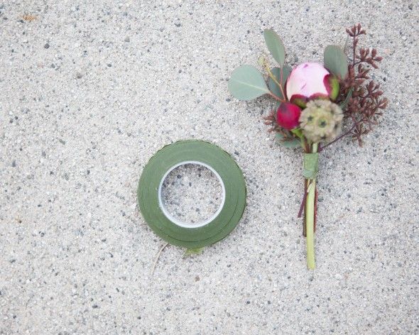 Step By Step : How to Make a Pink Peony Boutonniere