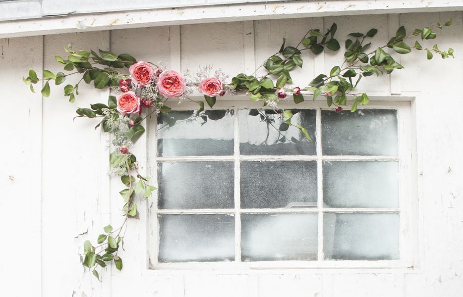 Step By Step : DIY Garden Rose Garland Tutorial