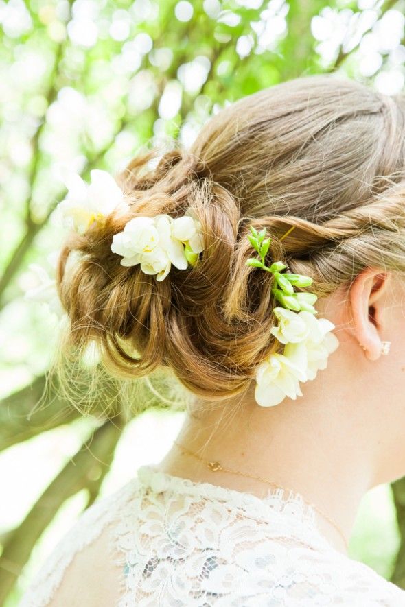 Wedding Flowers In Hair