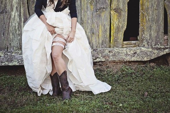 Country wedding garter