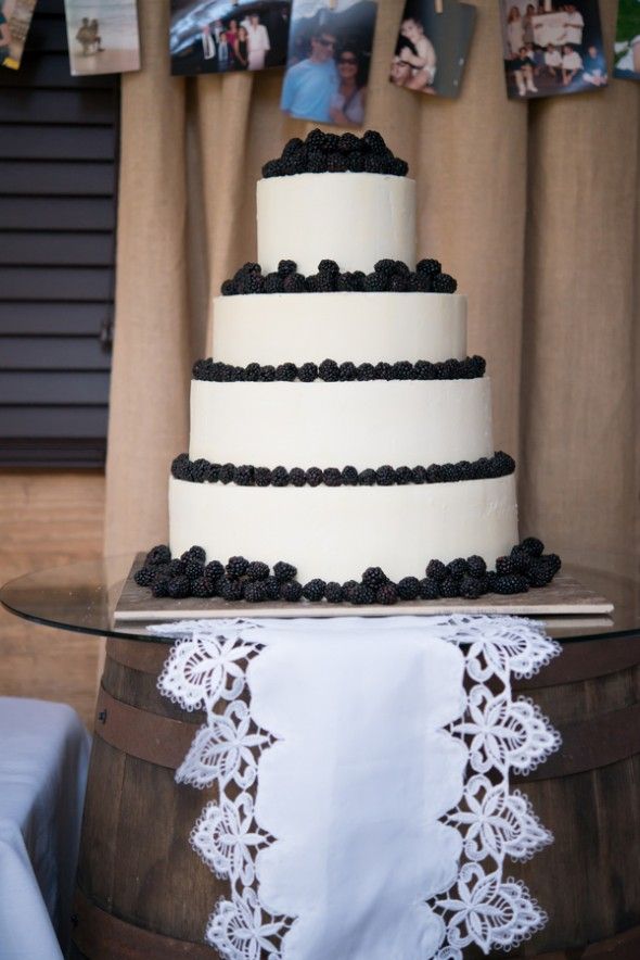 Simple Country Wedding Cake