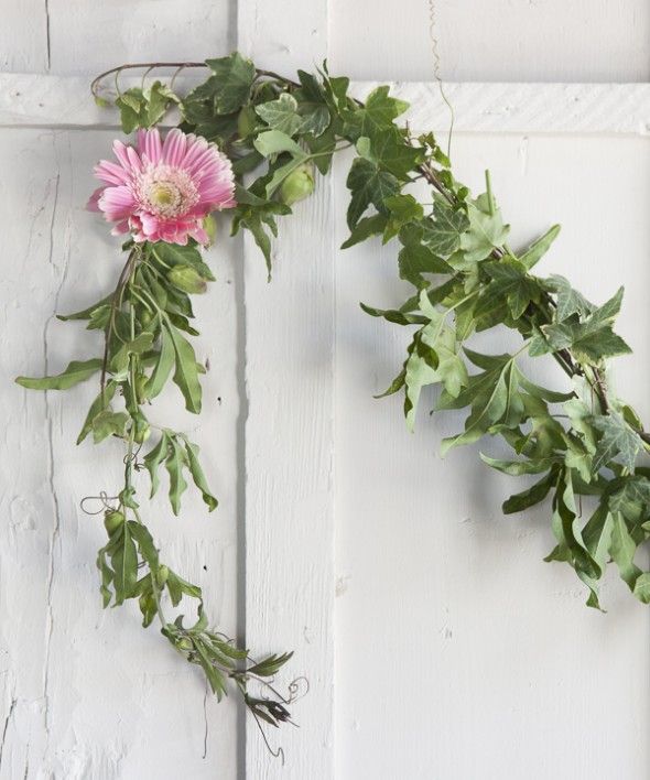 How to Make a Blossoming Garland