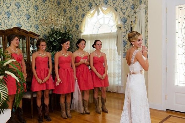Country Bride and Bridesmaids