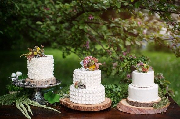 Rustic Woodland Wedding Cake Display