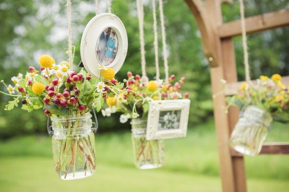 Country Wedding Trellis with Pictures and Flowers