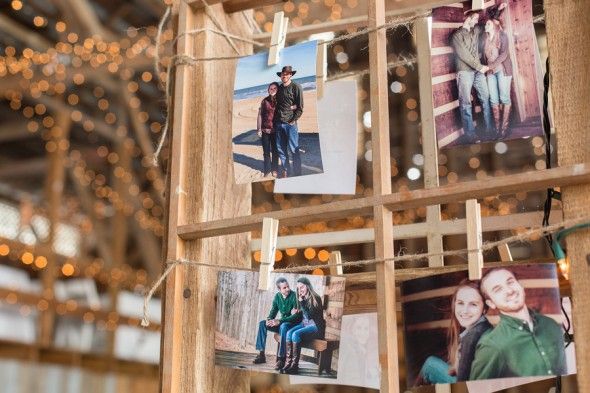 Pictures Decorate a Country Wedding Barn