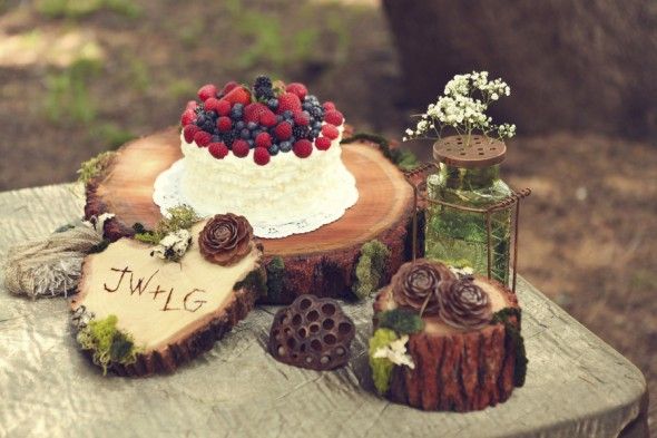 Rustic Wedding Cake Display