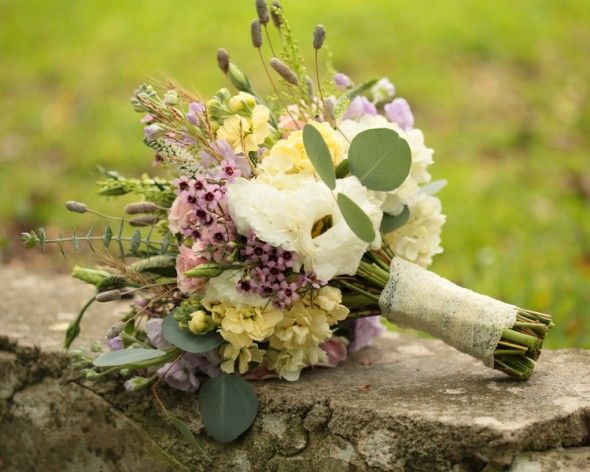 Vintage style wedding bouquet