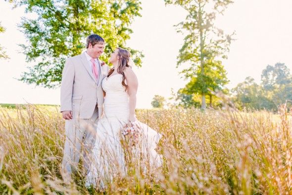 Country chic wedding couple