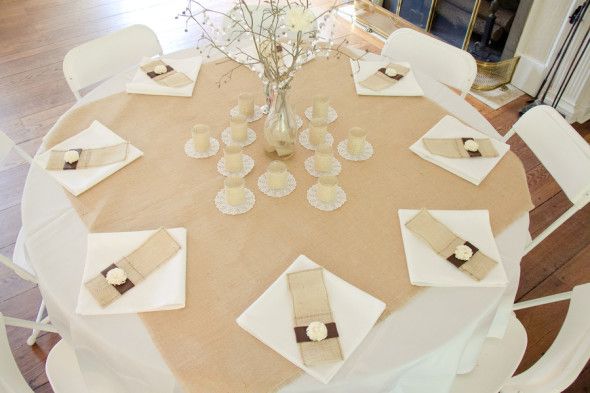 Burlap Table Coverings - From 10 Great Ways To Use Burlap At Your Wedding