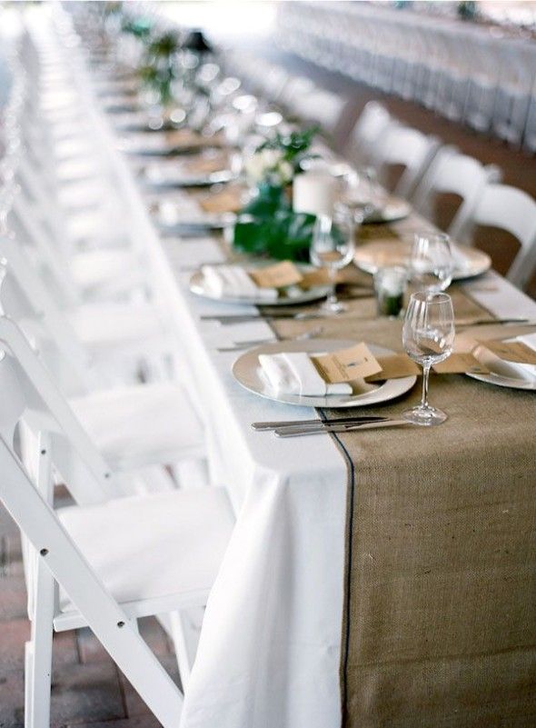 Burlap Table Coverings - From 10 Great Ways To Use Burlap At Your Wedding