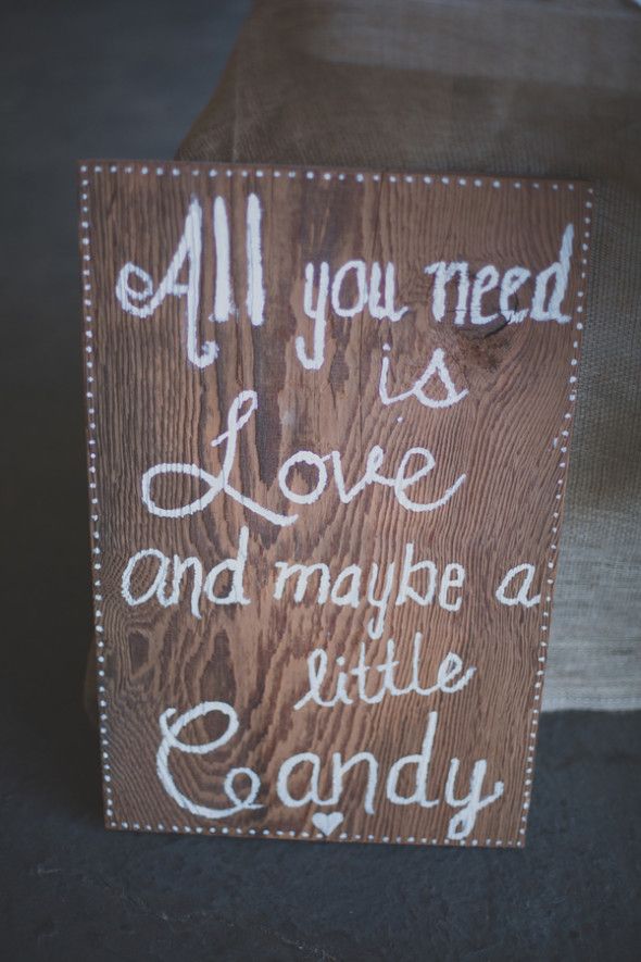 Rustic Wedding Sign From Los Angeles Rustic Wedding With Amazing Details And Stunning Ideas