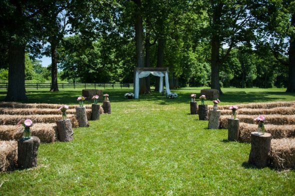 A great country wedding with beautiful ideas and decorations