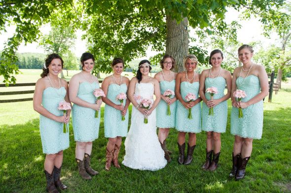 A great country wedding with beautiful ideas and decorations