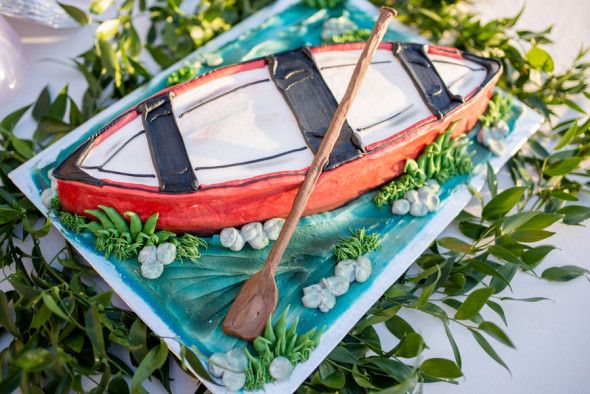 Canoe Wedding Cake