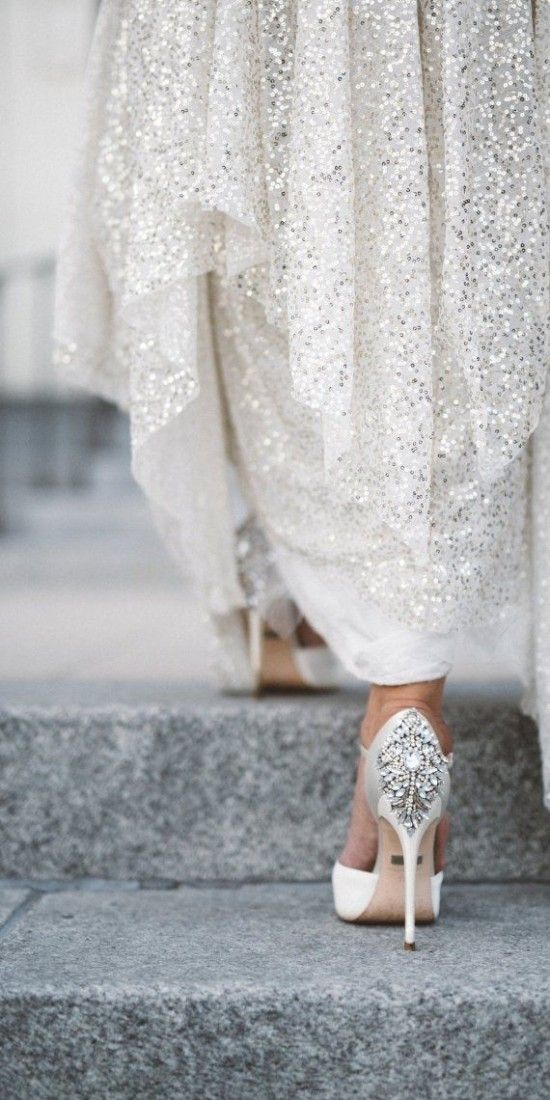 Amazing Sparkling Silver Wedding Ideas